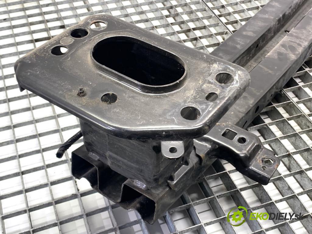 FORD FIESTA MK7 liftback 2016 44 kW 1.25 1242 Výstuha nárazníka predný  (Výstuha predná)