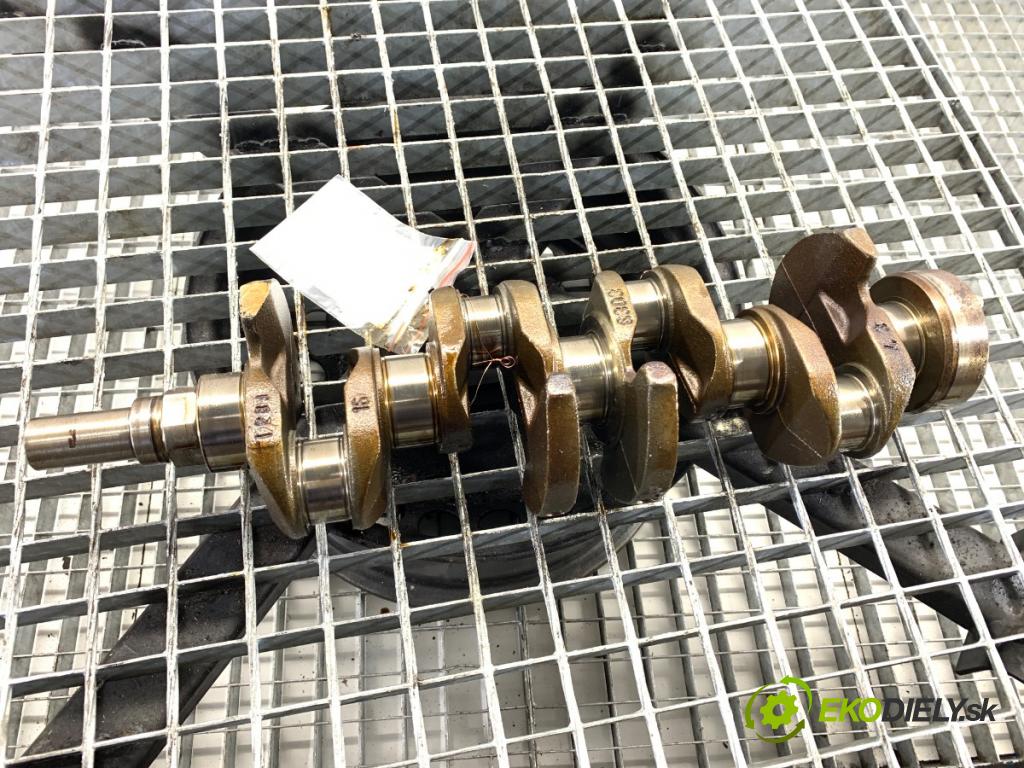 FORD FIESTA MK7 liftback 2016 44 kW 1.25 1242 Kardaň, hriadeľ KLIKA: 96MMDB (Blok motora ostatné)