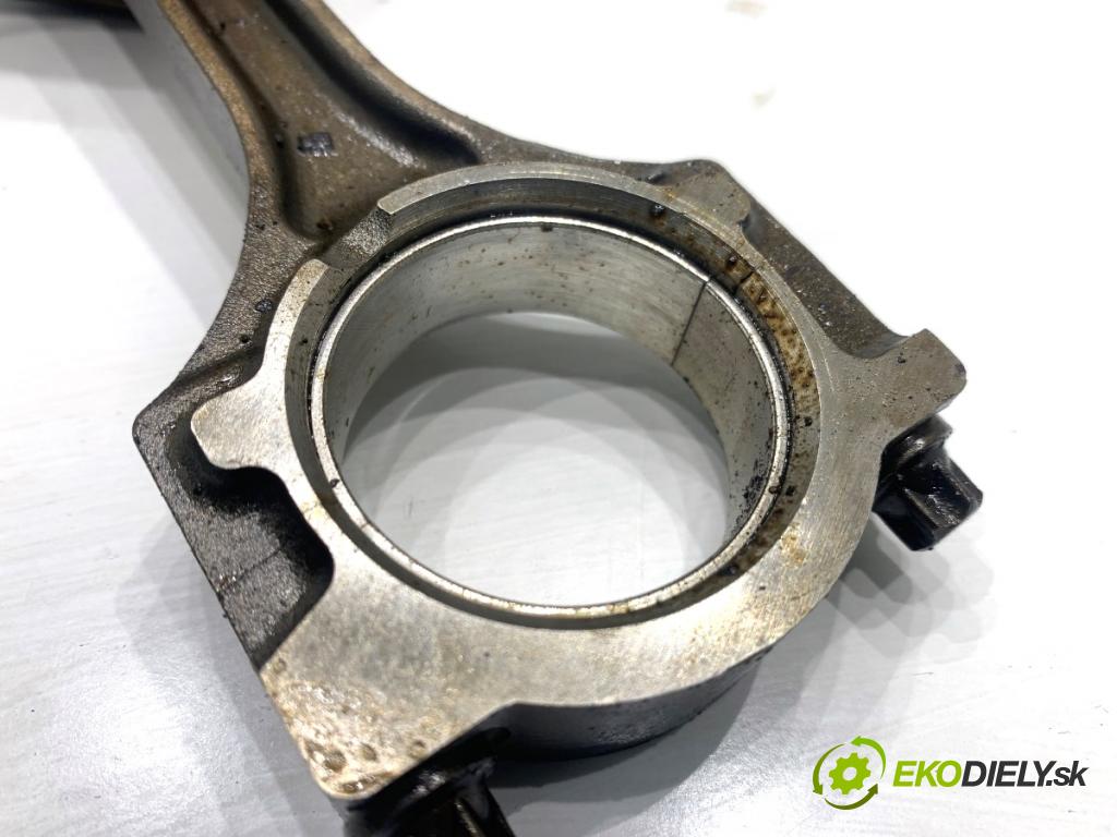 FORD FIESTA MK7 liftback 2016 44 kW 1.25 1242 PIEST: ojnica STJC (Piest)