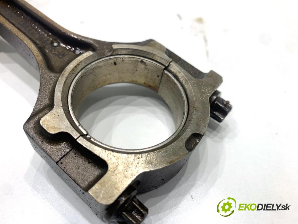 FORD FIESTA MK7 liftback 2016 44 kW 1.25 1242 PIEST: ojnica STJC (Piest)