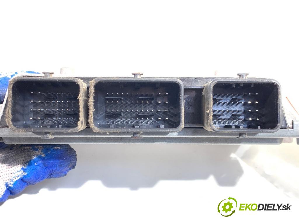 FORD FIESTA MK7 liftback 2016 44 kW 1.25 1242 řídící jednotka motora G1B1-12A650-VB (Řídicí jednotka)