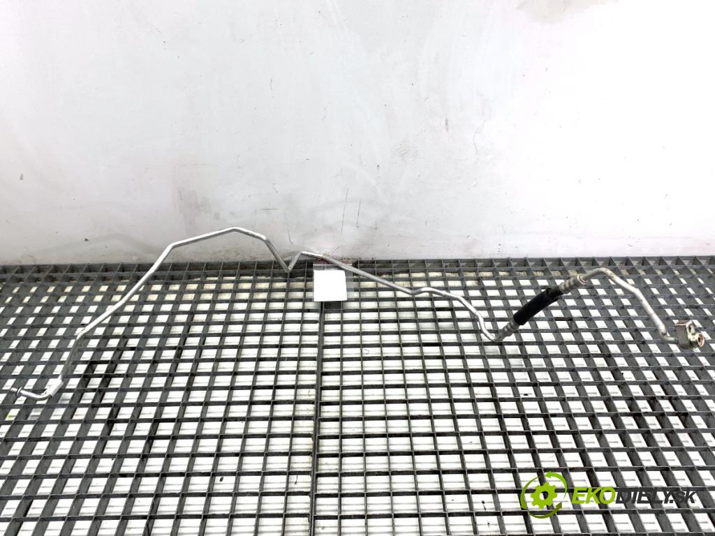 FORD FIESTA MK7 liftback 2016 44 kW 1.25 1242 rúrka klimatizace G1B1-19A704-BC (Trubka klimatizace)