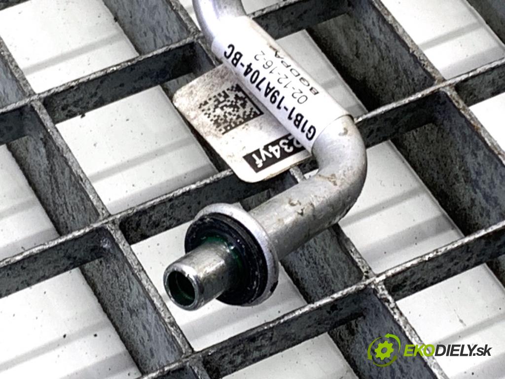 FORD FIESTA MK7 liftback 2016 44 kW 1.25 1242 rúrka klimatizace G1B1-19A704-BC (Trubka klimatizace)