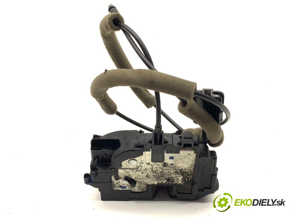 MERCEDES-BENZ CITAN Nadwozie pełne/minivan 2016 81 kW 111 CDI (415.603, 415.605) 1461 zámok Dvere pravy zad 8200542366