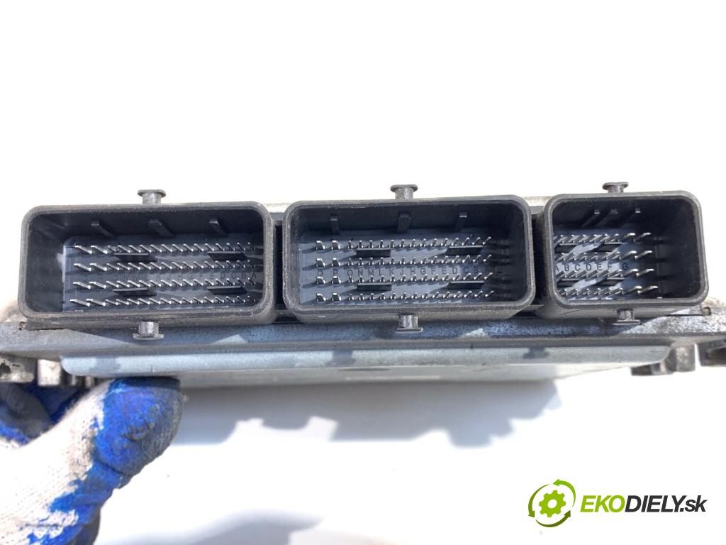 MERCEDES-BENZ CITAN Nadwozie pełne/minivan 2016 81 kW 111 CDI (415.603, 415.605) 1461 řídící jednotka motora 237106680R (Řídicí jednotka)