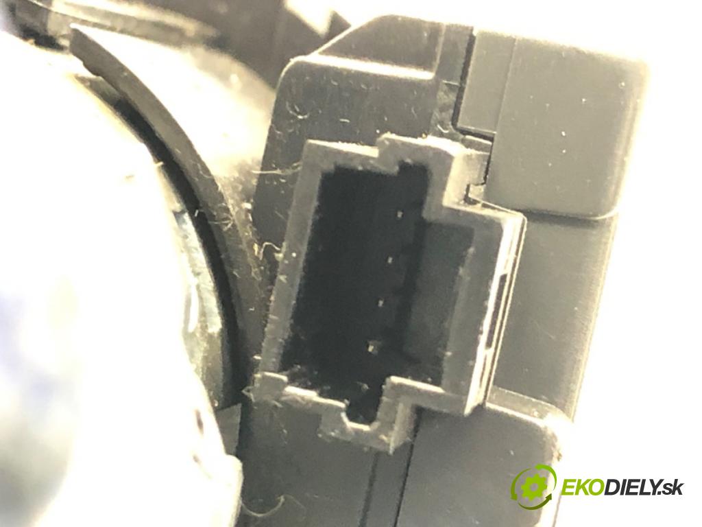 MERCEDES-BENZ CITAN Nadwozie pełne/minivan 2016 81 kW 111 CDI (415.603, 415.605) 1461 spinačka 8200405701 (Spínacia skrinka)