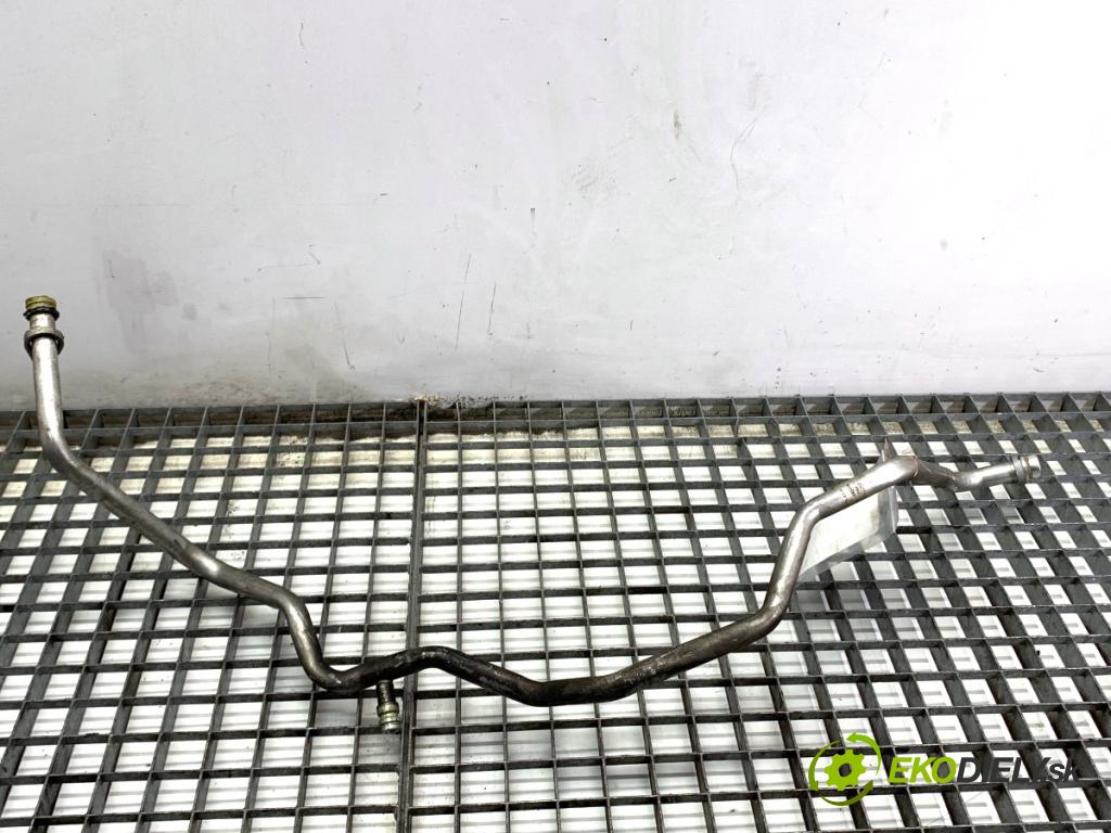 MERCEDES-BENZ CITAN Nadwozie pełne/minivan 2016 81 kW 111 CDI (415.603, 415.605) 1461 rúrka klimatizácie 924414042R (Rúrka klimatizácie)