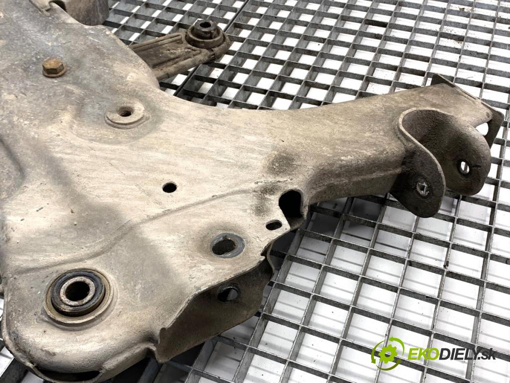 MERCEDES-BENZ CITAN Nadwozie pełne/minivan 2016 81 kW 111 CDI (415.603, 415.605) 1461 Výstuha pod Motor  (Výstuha predná)