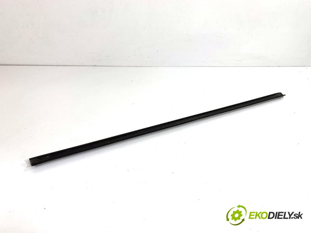 MERCEDES-BENZ CITAN Nadwozie pełne/minivan 2016 81 kW 111 CDI (415.603, 415.605) 1461 Lišta Sbírání: predný ľavy