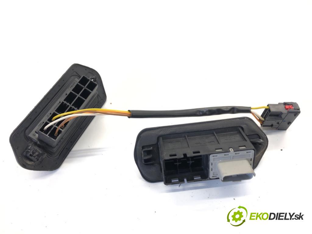 MERCEDES-BENZ CITAN Nadwozie pełne/minivan 2016 81 kW 111 CDI (415.603, 415.605) 1461 spínač Dvere posúvne pravy 8200428700D