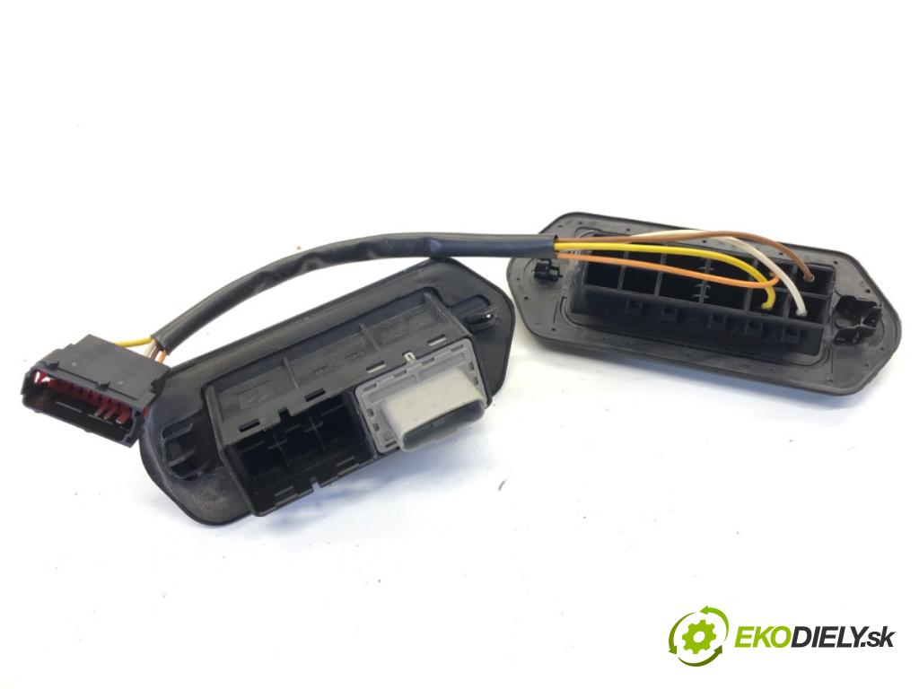 MERCEDES-BENZ CITAN Nadwozie pełne/minivan 2016 81 kW 111 CDI (415.603, 415.605) 1461 spínač Dvere posúvne ľavy 8200428700D