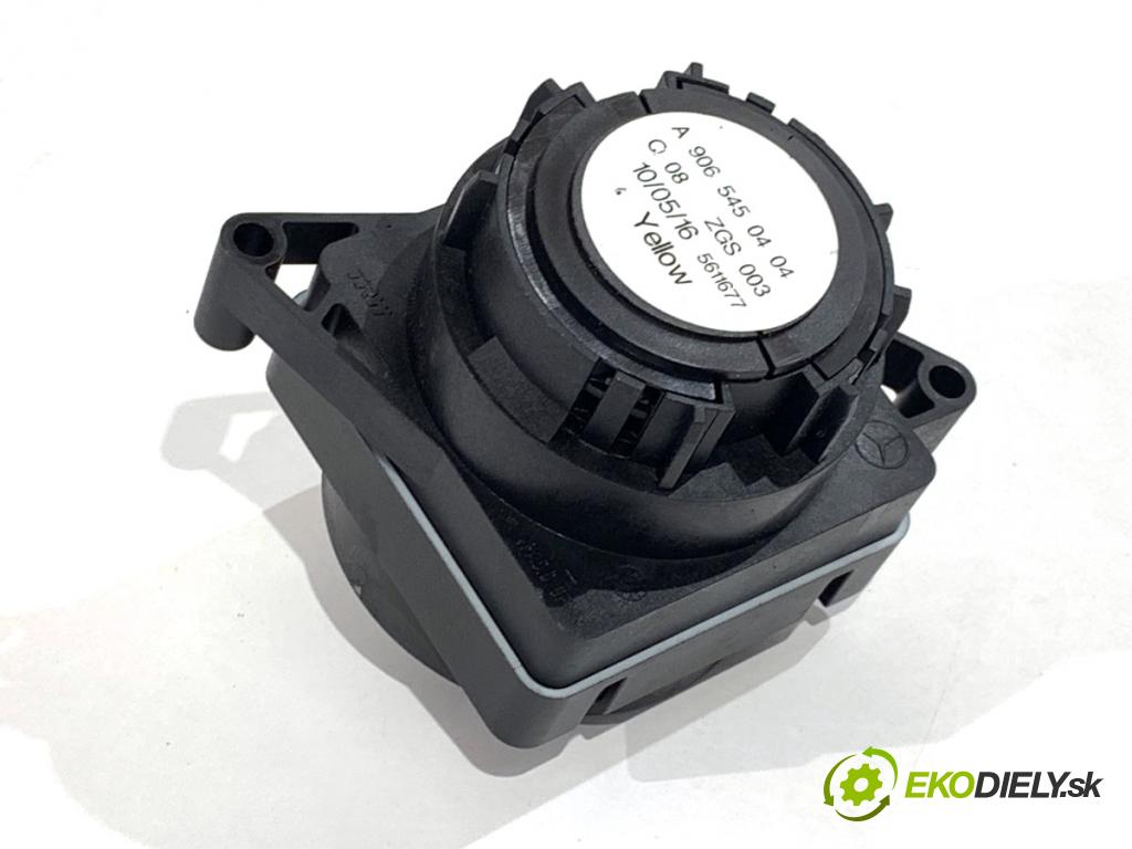 MERCEDES-BENZ CITAN Nadwozie pełne/minivan 2016 81 kW 111 CDI (415.603, 415.605) 1461 spínač světel A9065450404