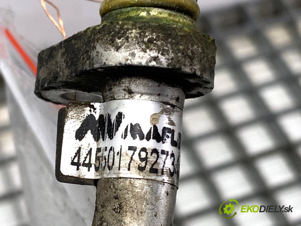 MERCEDES-BENZ CITAN Nadwozie pełne/minivan 2016 81 kW 111 CDI (415.603, 415.605) 1461 rúrka klimatizácie 924901043R (Rúrka klimatizácie)