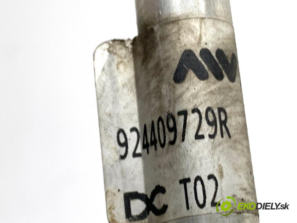 MERCEDES-BENZ CITAN Nadwozie pełne/minivan 2016 81 kW 111 CDI (415.603, 415.605) 1461 rúrka klimatizácie 924409729 (Rúrka klimatizácie)