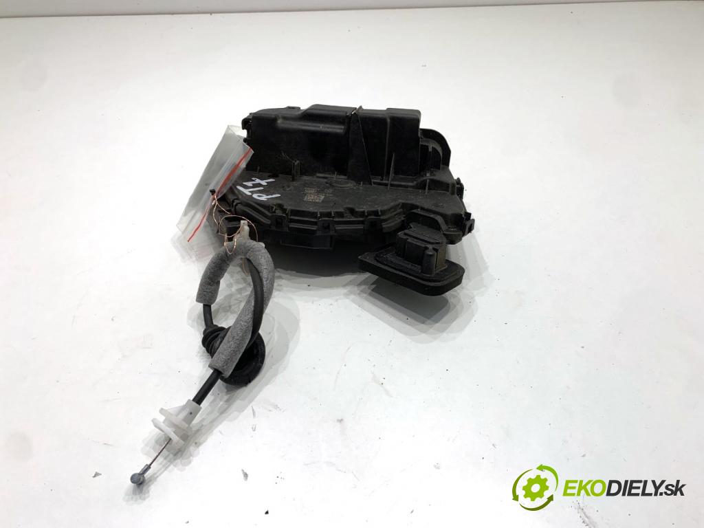 SKODA FABIA III liftback 2018 55 kW 1.0 999 zámok Dvere pravy zad 5TA839016E