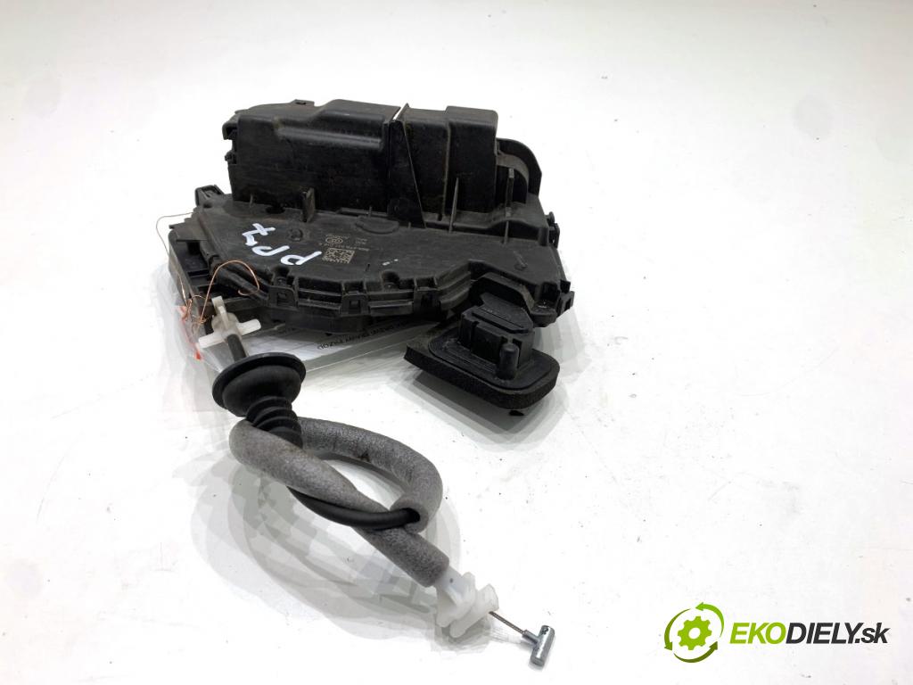 SKODA FABIA III liftback 2018 55 kW 1.0 999 zámok Dvere pravy predný 5TB837016A