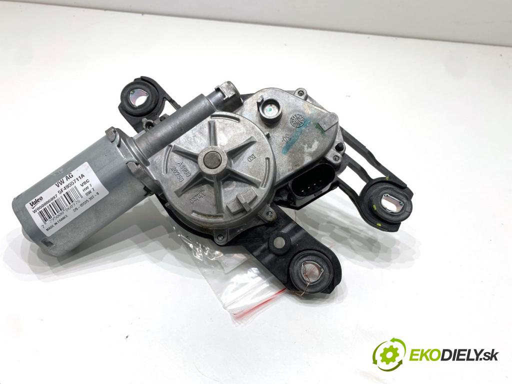 SKODA FABIA III liftback 2018 55 kW 1.0 999 Motor stieračov zad 5F4955711A