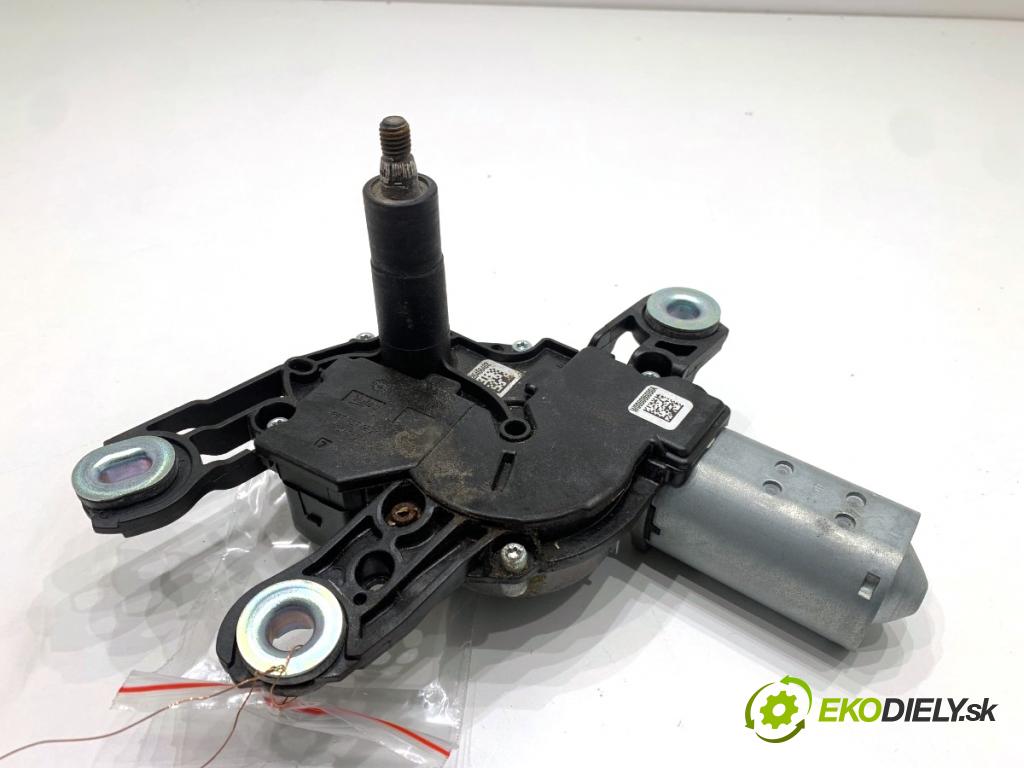 SKODA FABIA III liftback 2018 55 kW 1.0 999 Motor stieračov zad 5F4955711A