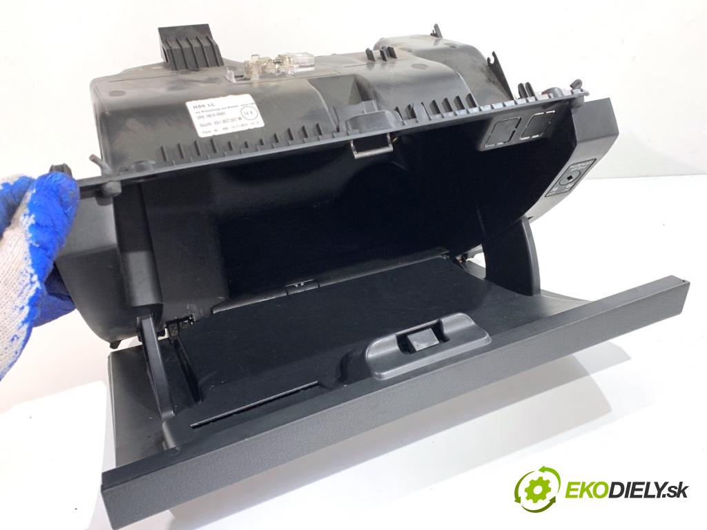 SKODA FABIA III liftback 2018 55 kW 1.0 999 Priehradka, kastlík spolujazdca 6V1857097M (Priehradka (kastlík))