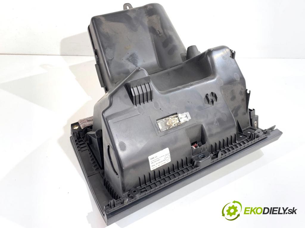 SKODA FABIA III liftback 2018 55 kW 1.0 999 Priehradka, kastlík spolujazdca 6V1857097M (Priehradka (kastlík))