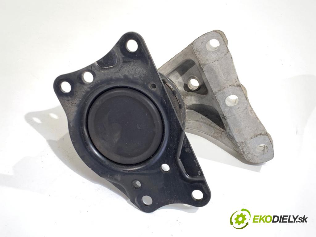 SKODA FABIA III liftback 2018 55 kW 1.0 999 AirBag Motor pravy 6C0199167B