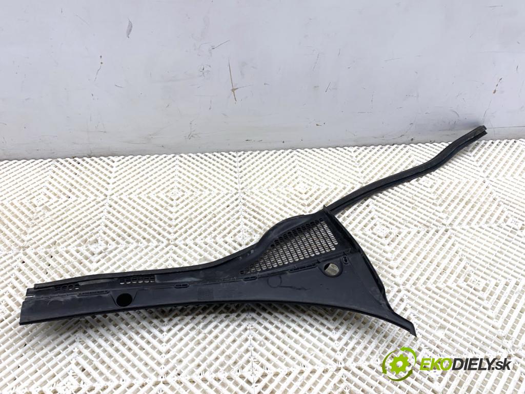 SKODA FABIA III liftback 2018 55 kW 1.0 999 Torpédo, plast pod čelné okno ľave 6V1819415