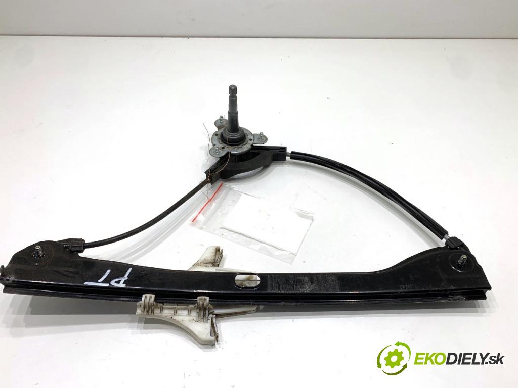 SKODA FABIA III liftback 2018 55 kW 1.0 999 mechanismus okna pravý zadní část 
