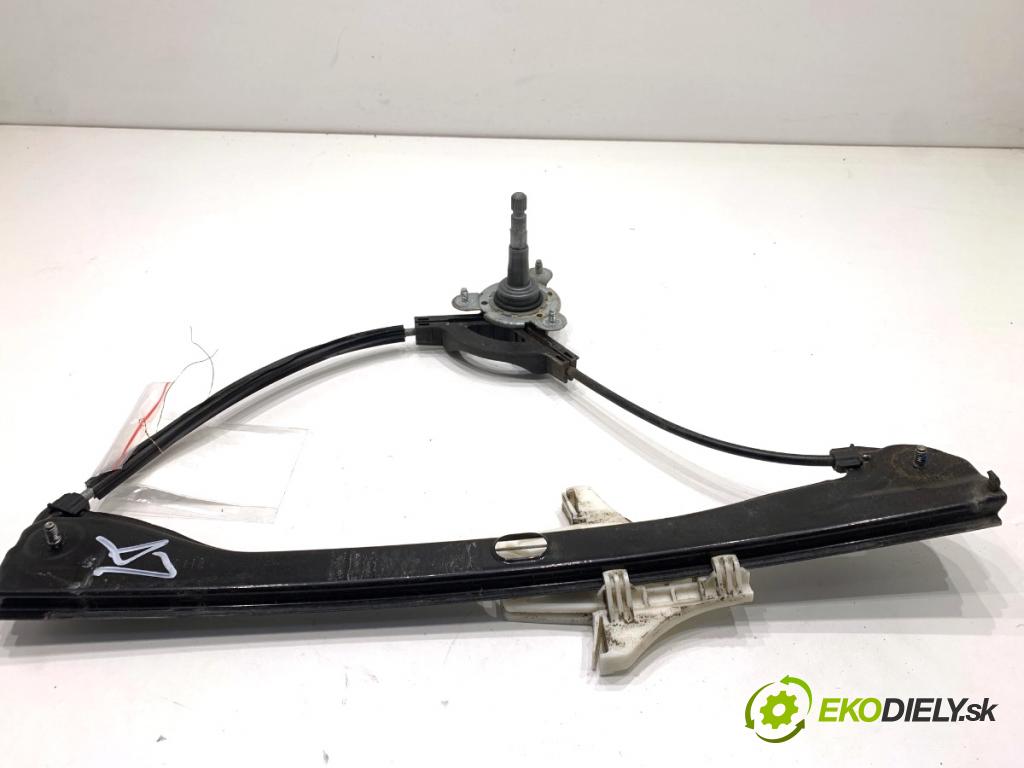 SKODA FABIA III liftback 2018 55 kW 1.0 999 mechanismus okna levý zadní část 