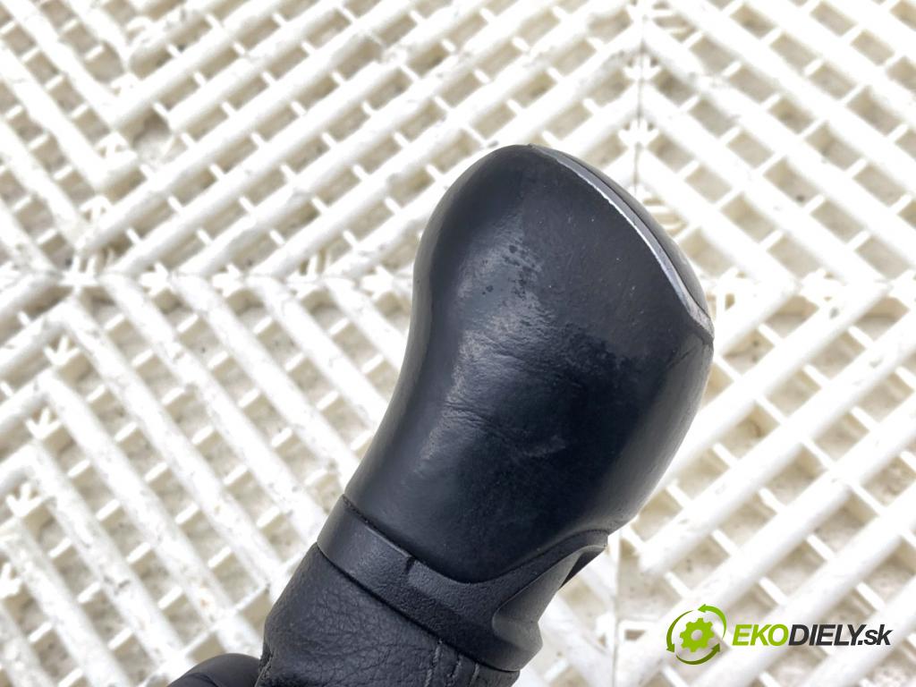 SKODA FABIA III liftback 2018 55 kW 1.0 999 Kulisa 6C0711049B (Rýchlostná páka (kulisa))