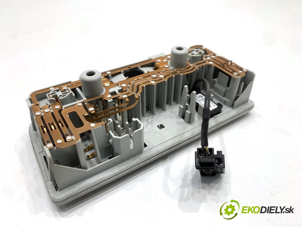 SKODA FABIA III liftback 2018 55 kW 1.0 999 Svetlo stropné 3B0947105