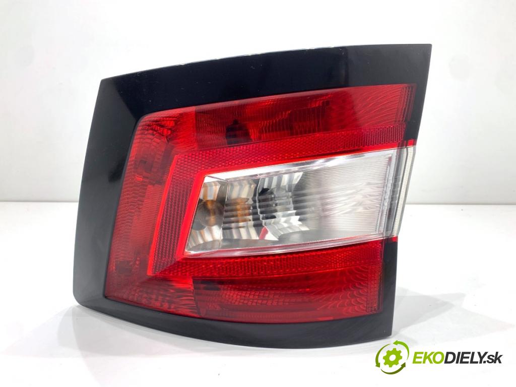 SKODA FABIA III liftback 2018 55 kW 1.0 999 Svetlo pravy zad 6V9945096