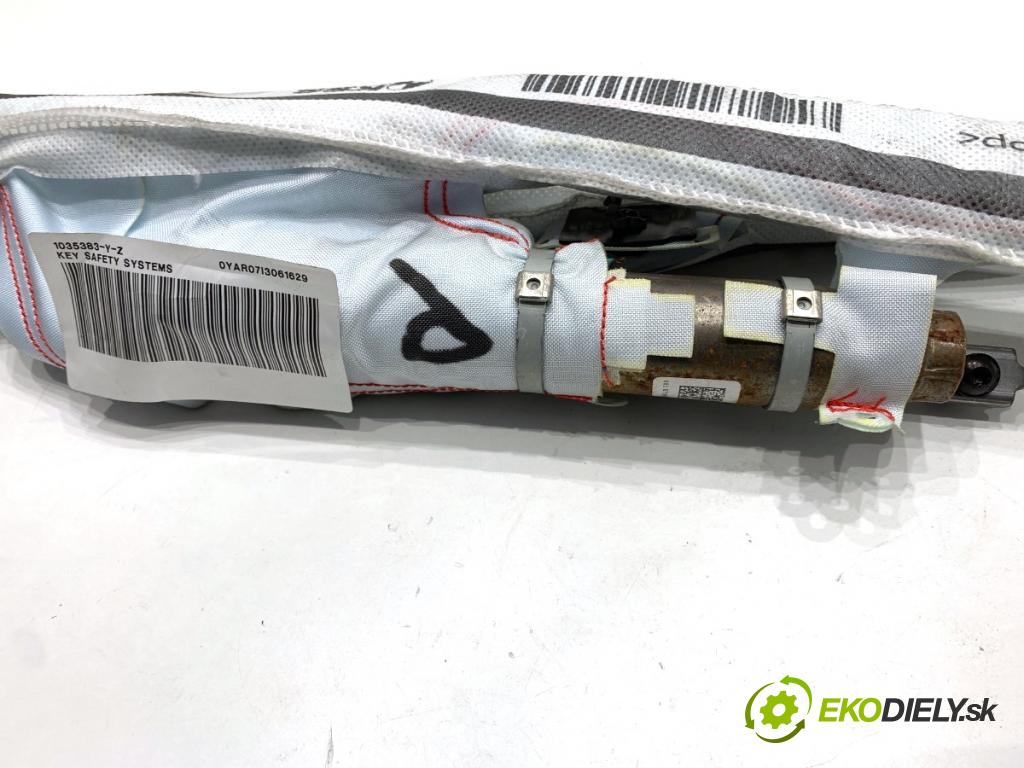 SKODA FABIA III liftback 2018 55 kW 1.0 999 Stropný pravy