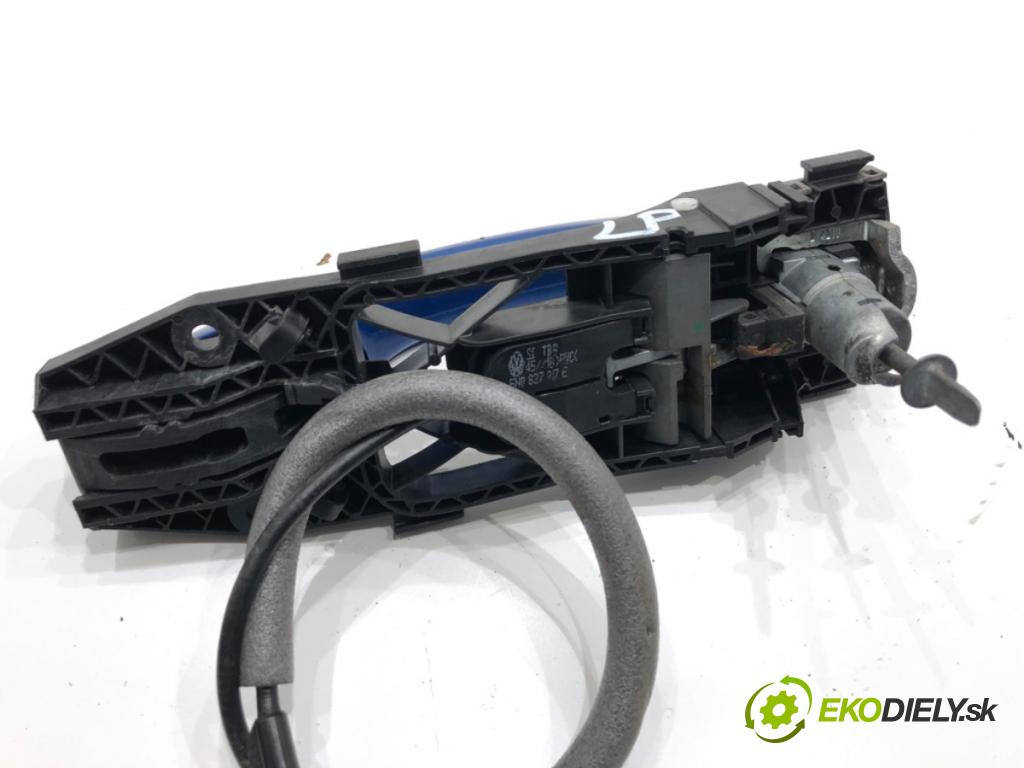 SKODA FABIA III liftback 2018 55 kW 1.0 999 Kľučka vonkajšia ľavy predný