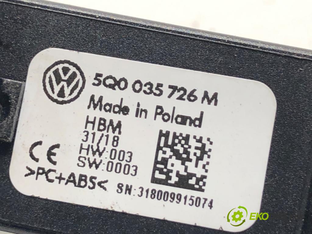 SKODA FABIA III liftback 2018 55 kW 1.0 999 HNÍZDO: USB 5Q0035726M