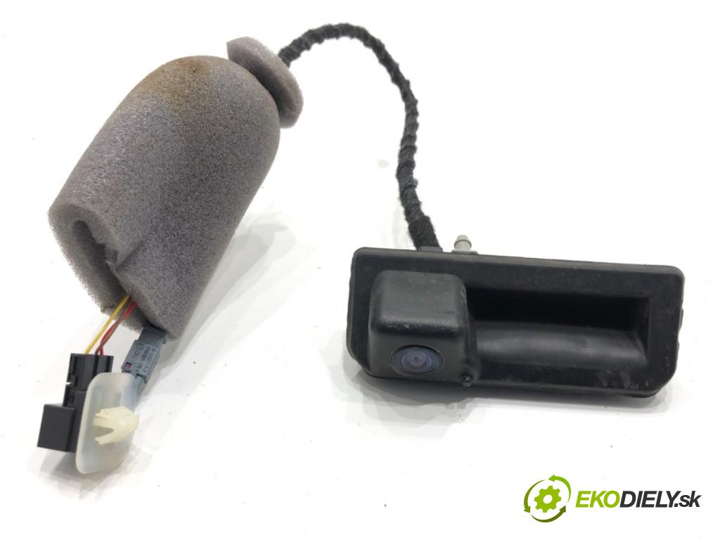 SKODA FABIA III liftback 2018 55 kW 1.0 999 KAMERA ZPĚT: klika 6V0827566H