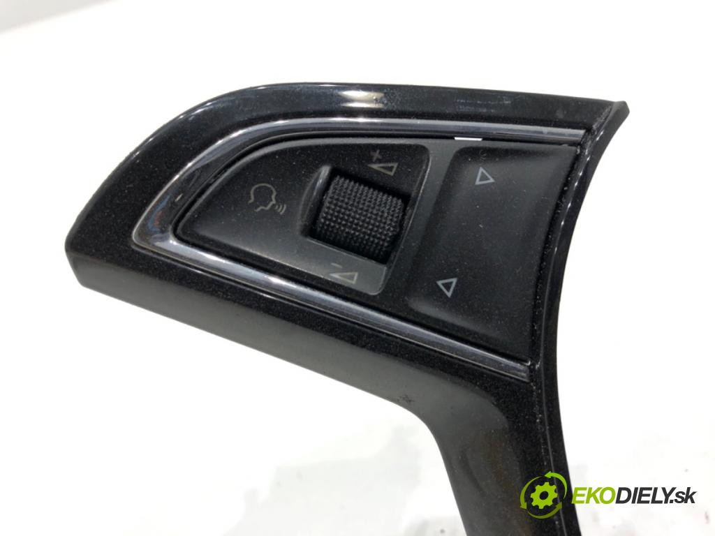 SKODA FABIA III liftback 2018 55 kW 1.0 999 SPÍNAČE: volantu 3V0919719E