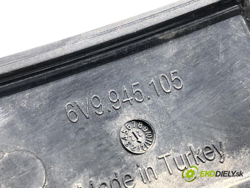 SKODA FABIA III liftback 2018 55 kW 1.0 999 reflexní nárazníka levý zadní část 6V9945105