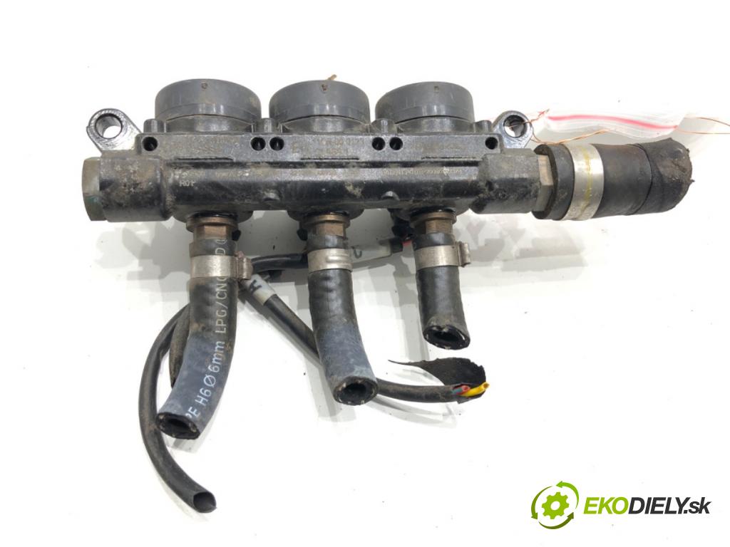 SKODA FABIA III liftback 2018 55 kW 1.0 999 vstrekovač LPG 67R-010290