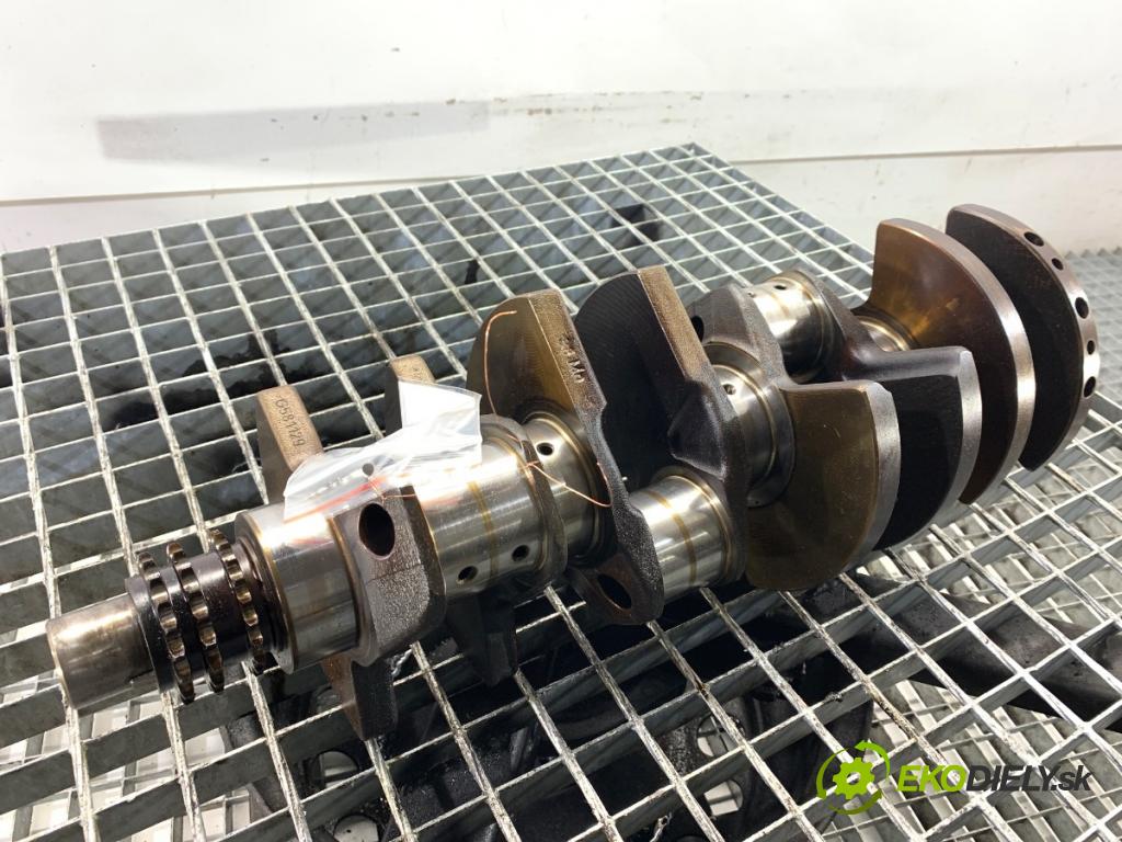 PORSCHE CAYENNE SUV 2003 250 kW S 4.5 4511 kardaň hřídel KORBOVÝ:  (Blok motoru ostatní)