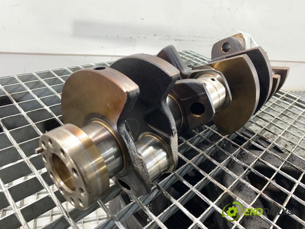 PORSCHE CAYENNE SUV 2003 250 kW S 4.5 4511 kardaň hřídel KORBOVÝ:  (Blok motoru ostatní)