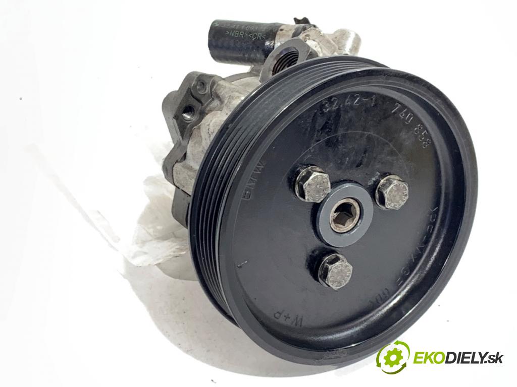 BMW E39 sedan 2000 110 kW 520 i 1990 pumpa servočerpadlo  (Servočerpadlo)