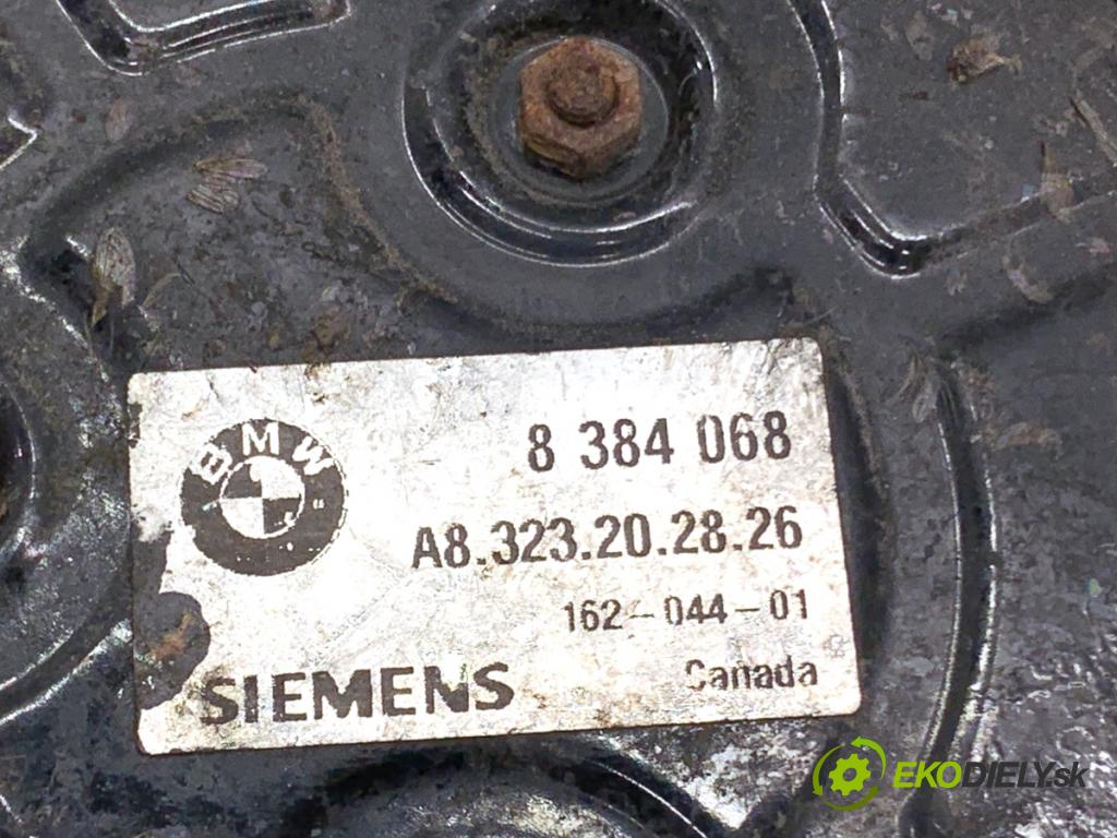 BMW E39 sedan 2000 110 kW 520 i 1990 ventilátor klimatizace 8384068 (Ventilátor chladiče klimatizace)