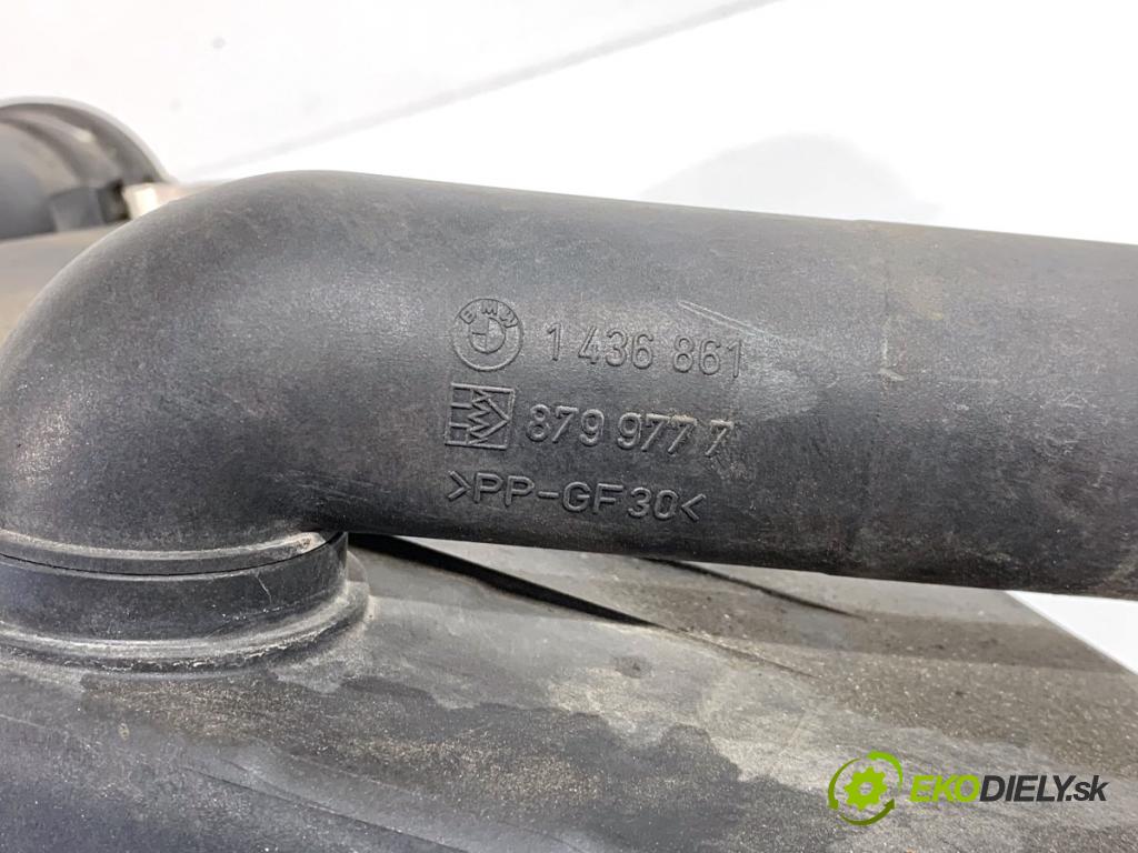 BMW E39 sedan 2000 110 kW 520 i 1990 obal filtra vzduchu  (Kryt vzduchového filtru)