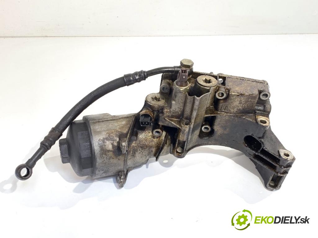 BMW E39 sedan 2000 110 kW 520 i 1990 obal filtra oleje 1713838 (Kryt olejového filtru)