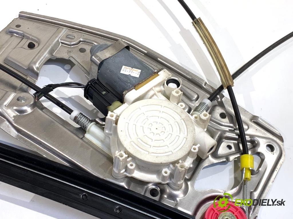 BMW E39 sedan 2000 110 kW 520 i 1990 mechanismus okna pravý přední část 8360512