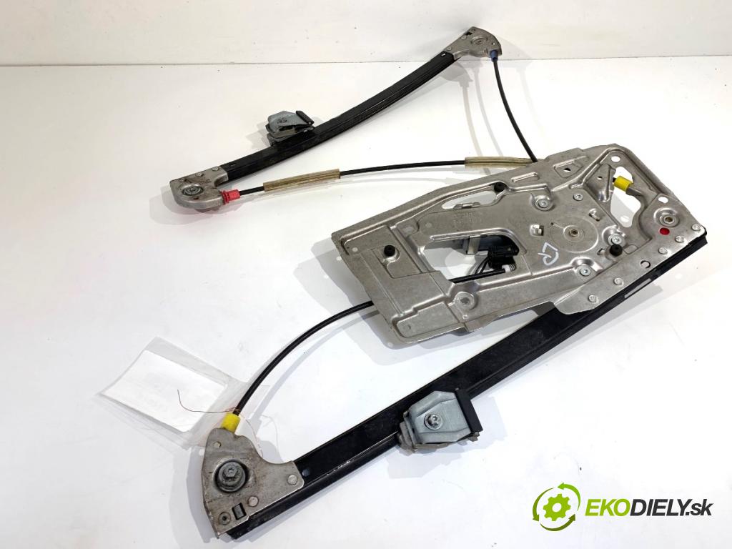 BMW E39 sedan 2000 110 kW 520 i 1990 Mechanizmus okna ľavy predný 8236857S