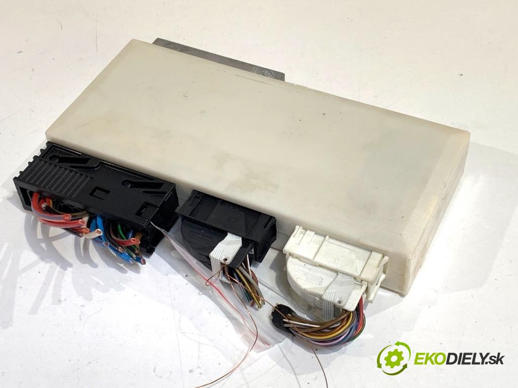 BMW E39 sedan 2000 110 kW 520 i 1990 modul komfortu 8381963 (Komfortní modul)