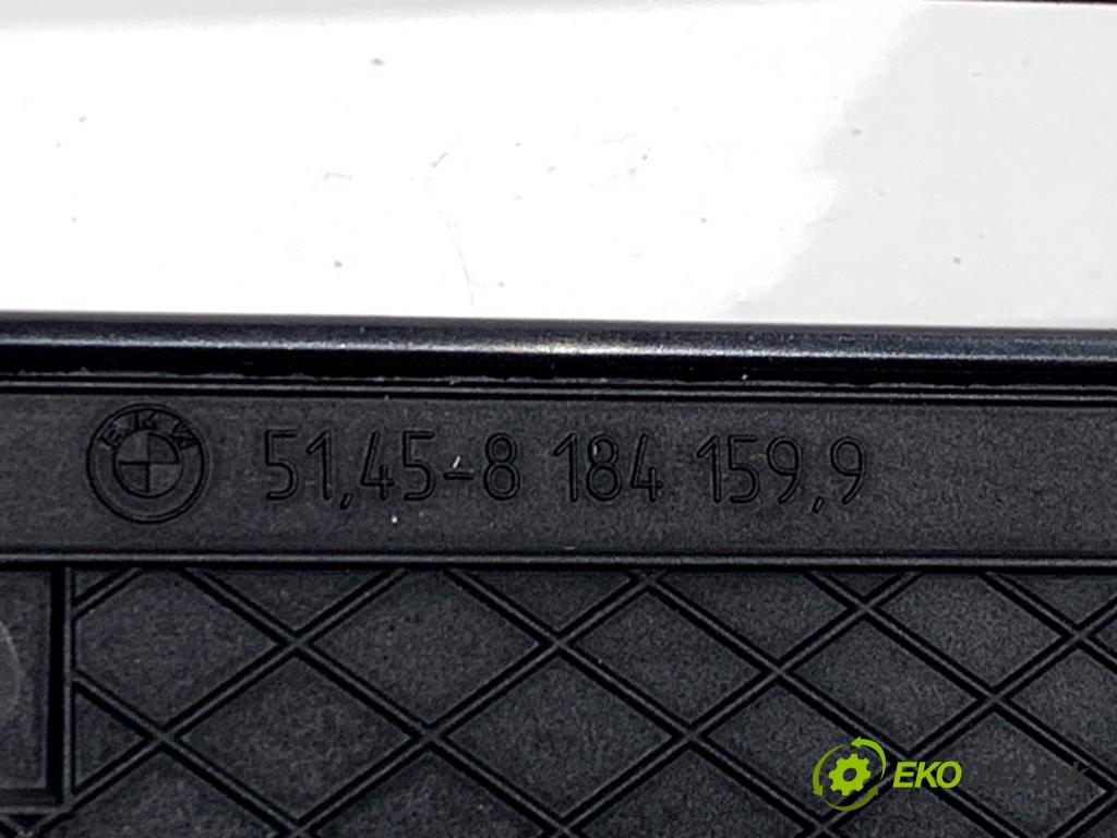 BMW E39 sedan 2000 110 kW 520 i 1990 lišty kryt 8256297 8184159 (Lišta)