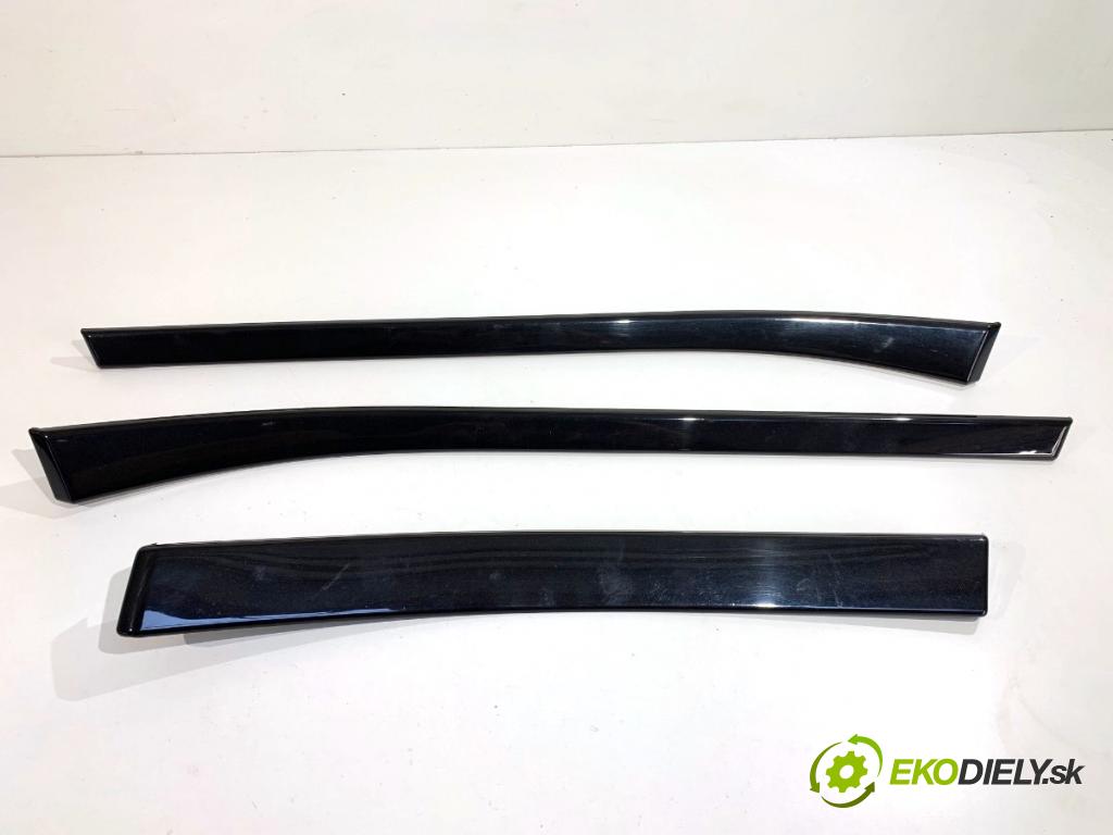 BMW E39 sedan 2000 110 kW 520 i 1990 lišty kryt 8256297 8184159 (Lišta)