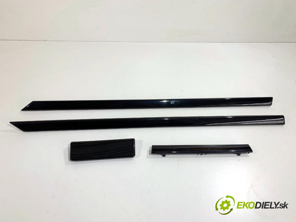 BMW E39 sedan 2000 110 kW 520 i 1990 lišty kryt 8256297 8184159 (Lišta)